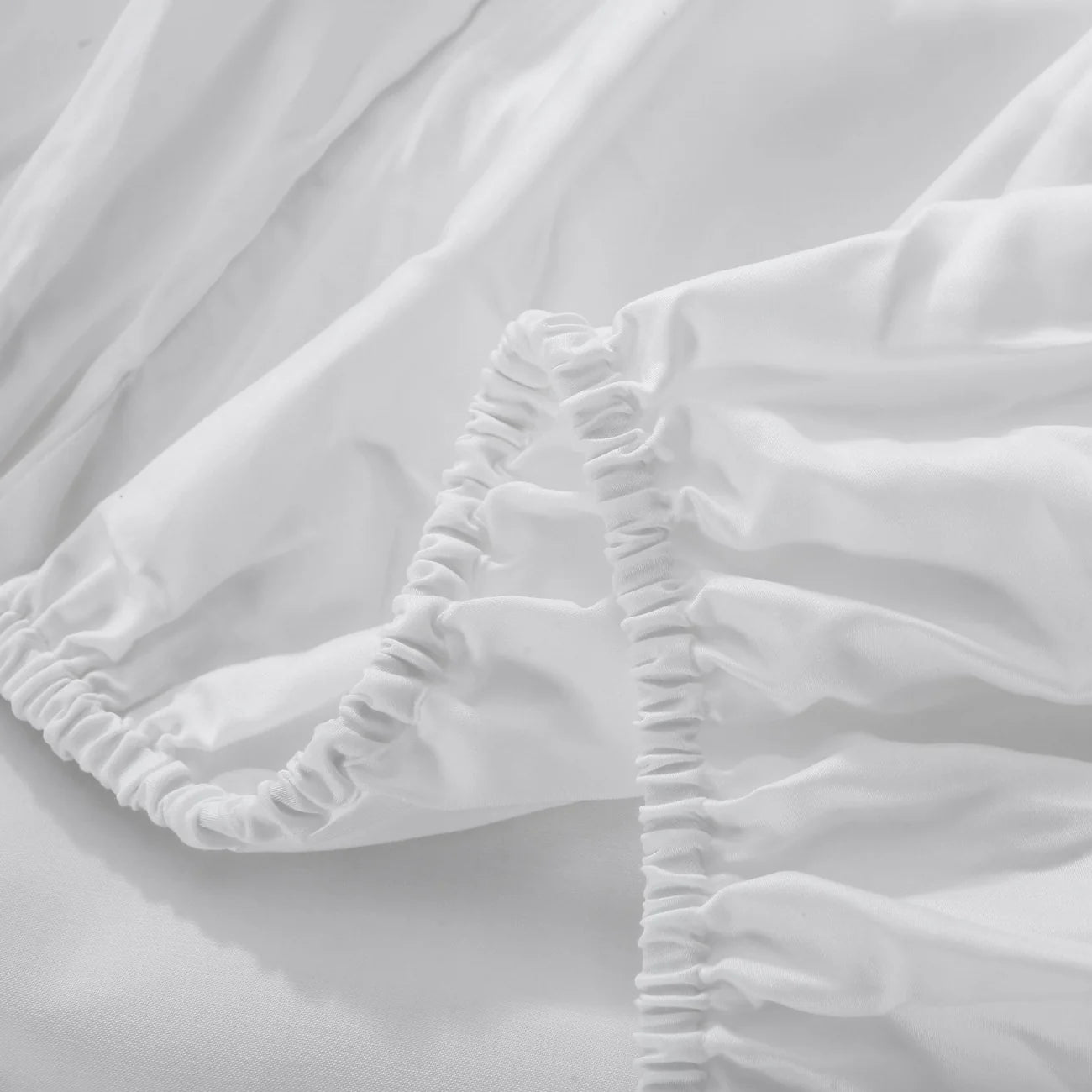 Fitted Sheet Curved Elastic Corner